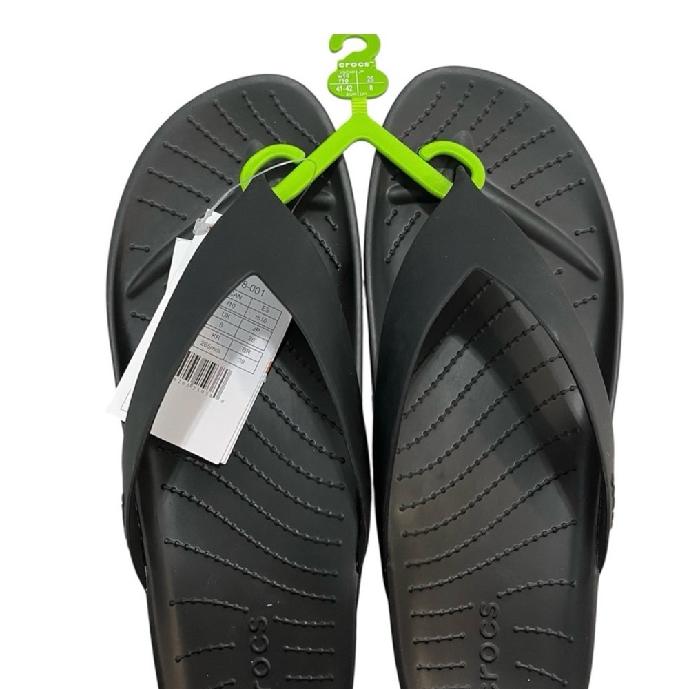 Crocs Women’s Splash Flip Flops Black Lightweight Size 10 Sandals NEW WITH TAG